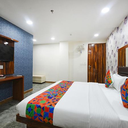 Fabhotel Mona Continental - Nr Laxmi Nagar It Hub Nowe Delhi Zewnętrze zdjęcie