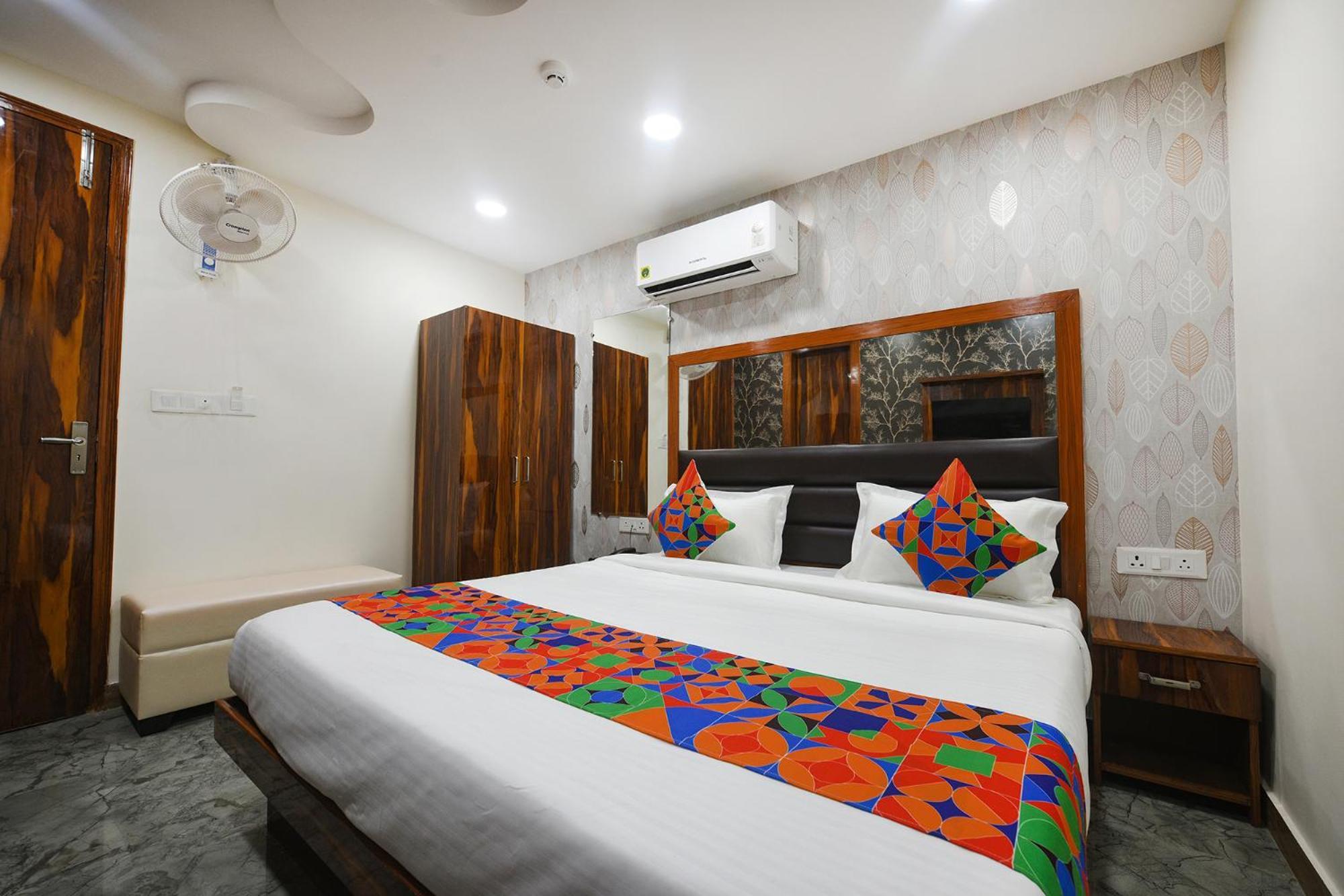 Fabhotel Mona Continental - Nr Laxmi Nagar It Hub Nowe Delhi Zewnętrze zdjęcie