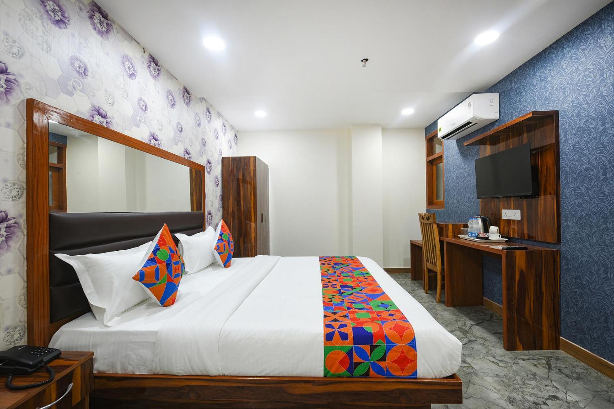 Fabhotel Mona Continental - Nr Laxmi Nagar It Hub Nowe Delhi Zewnętrze zdjęcie