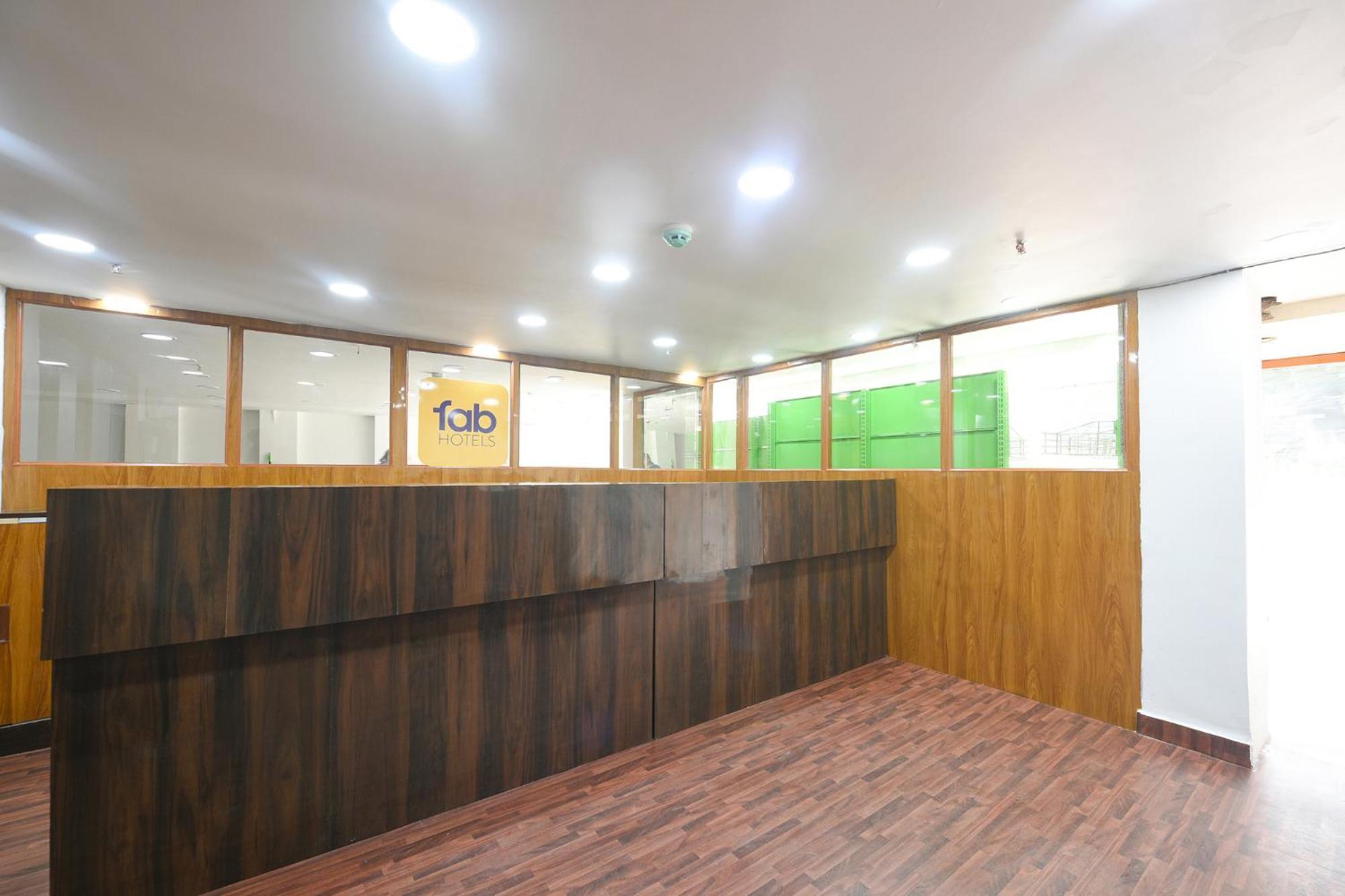 Fabhotel Mona Continental - Nr Laxmi Nagar It Hub Nowe Delhi Zewnętrze zdjęcie